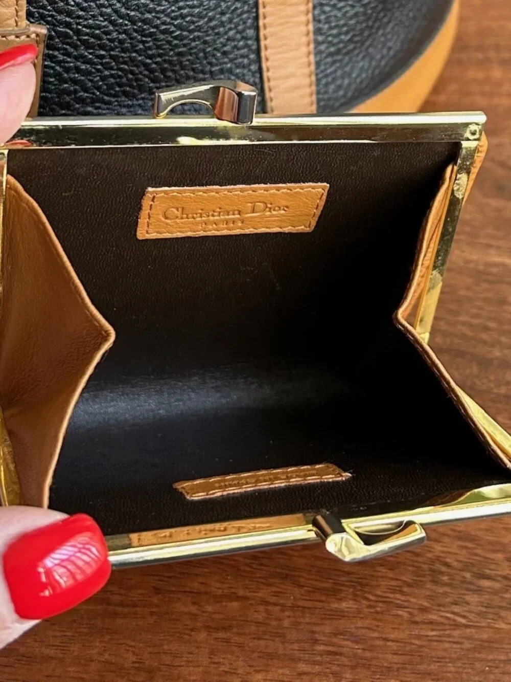 CHRISTIAN DIOR Kiss Lock Coin Purse British Tan